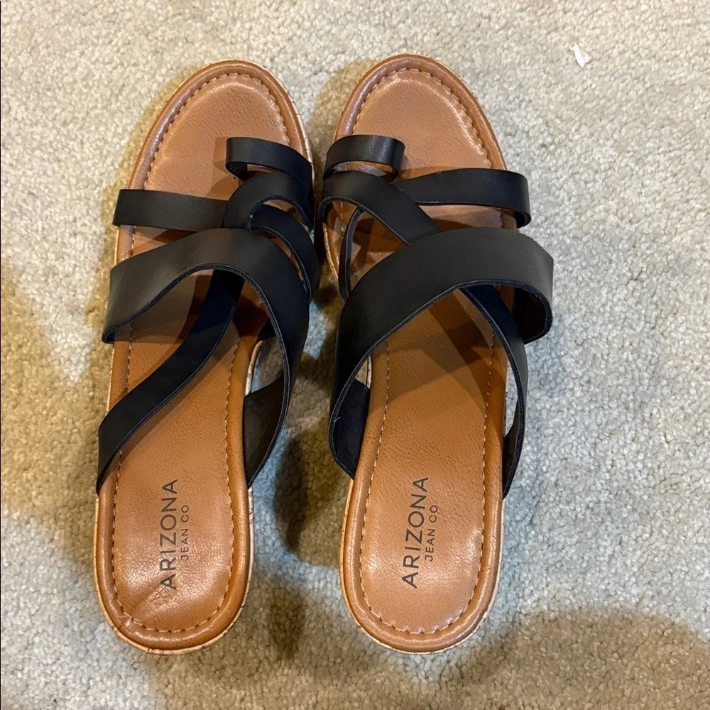 Arizona Jean Company Women's Black 3.5 Inch Wedge Sandals-Size 10